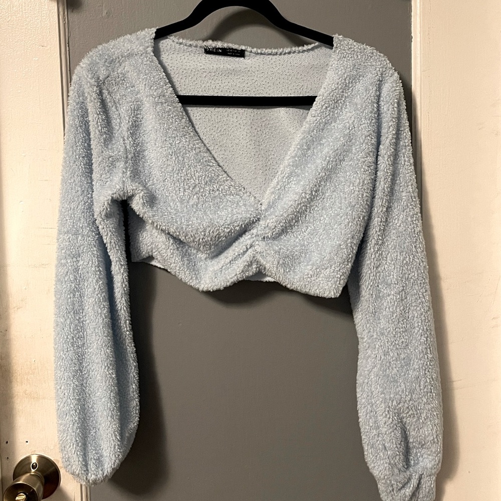 SHEIN BLUE RUCHED FRONT CROP TEDDY PULLOVER SIZE XS